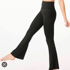 Zyia Light n Thigh Flare leg size 12